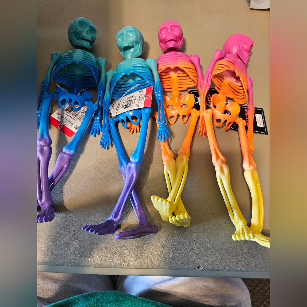 4pk Colorful Skeleton Decor Set